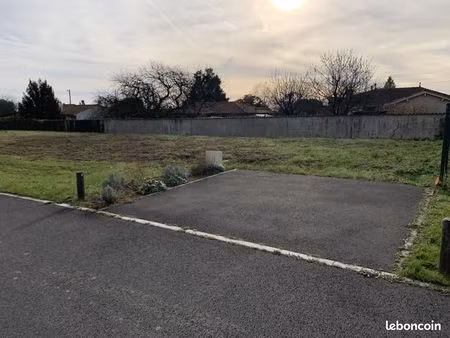 terrain 412 m² chateaubernard