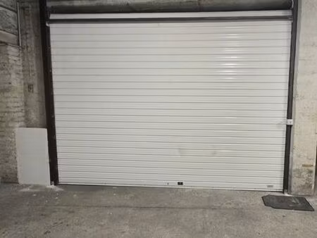 rare : box de stockage/entreposage hsp 3 20m volume 30m3 résidence sécurisée sous vidéo su