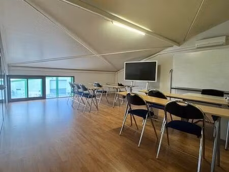 bureaux à louer – espace modulable environ 120 m²