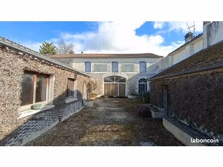 maison atypique gros potentiel