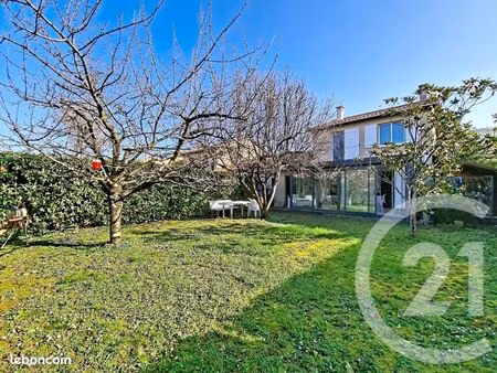 maison 5 pièces 101 m²