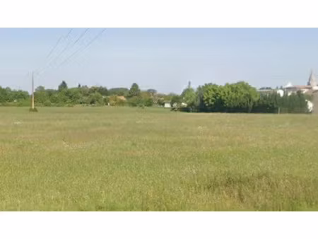 vente terrain 523 m² à gémozac (17260)  41 800 €