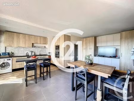 appartement 4 pièces 65 m²