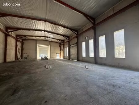 local d'activité 430 m²