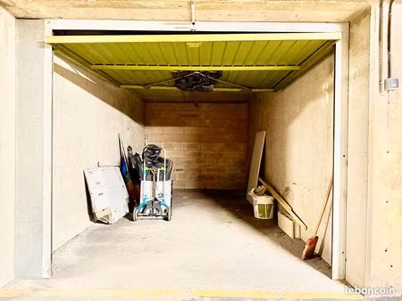 parking/box 12 m² ivry sur seine