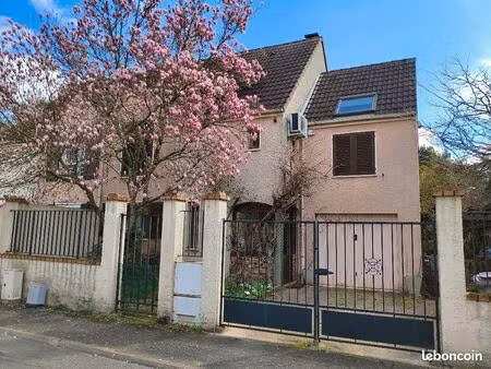 maison familiale 6 pièces avec jardin  garage et véranda – bondy sud