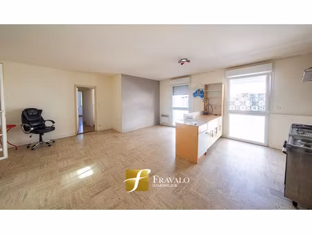 arradon bourg - t4 de 80 m2