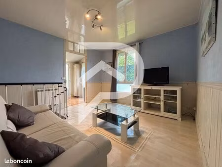 maison 2 pièces 56 m²