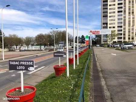 local commercial 87 m²