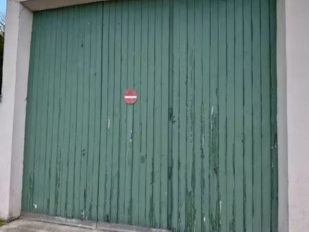 location entrepôt / local de stockage 35 m² – la courneuve