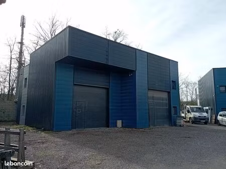 entrepôt 174m2 divisible à brières les scellés