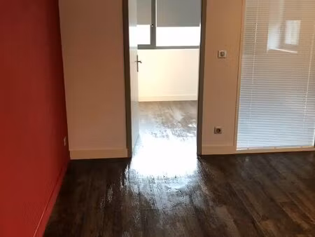 t2 40 m2 la doua sans frais agence