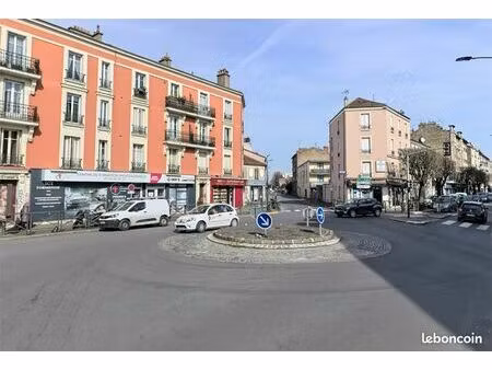 boutique 96 m² vitry sur seine