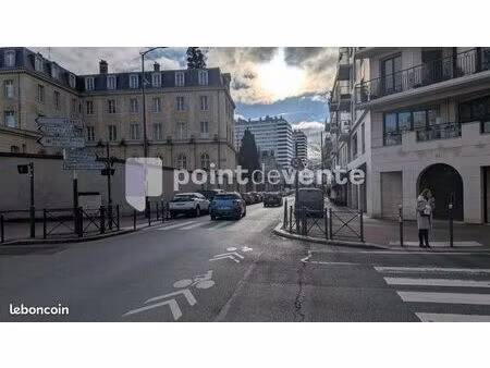 commerce santé 39 m²