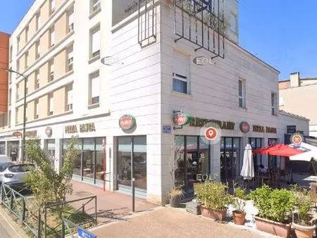 local commercial 411 m²