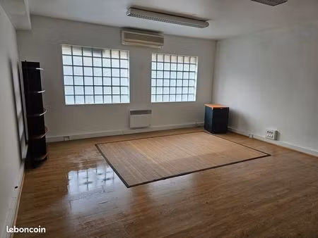 a louer bureau de 28m2