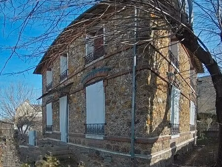 opportunité investisseurs : ensemble immobilier à fort potentiel – pierrelaye 95480