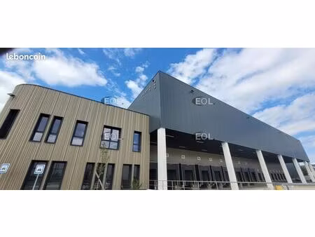 local industriel 5 402 m²