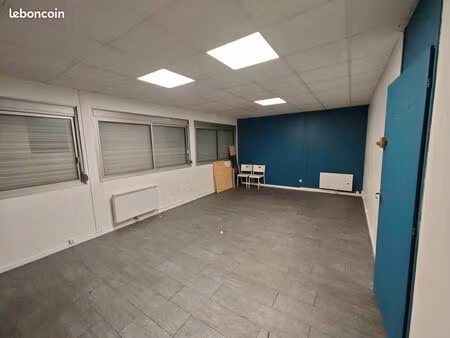 location bureau 36m² zone industriel