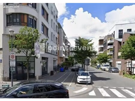 local commercial 131 m²