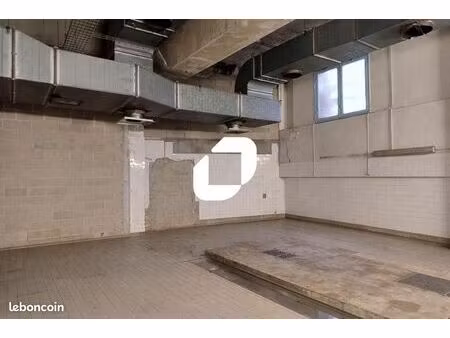 local d'activité 337 m²