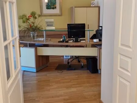 local à louer dans cabinet médical