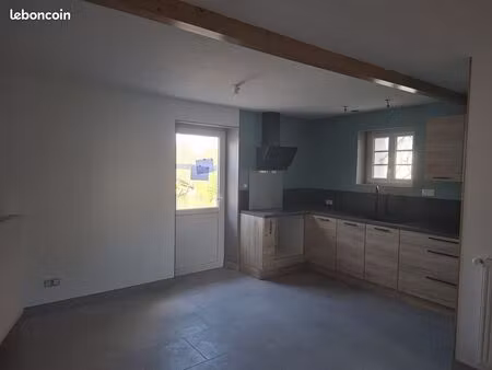 maison individuelle 2 chambres avec terrain et dépendance