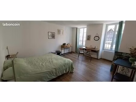 studio 1 pièce 25 m²