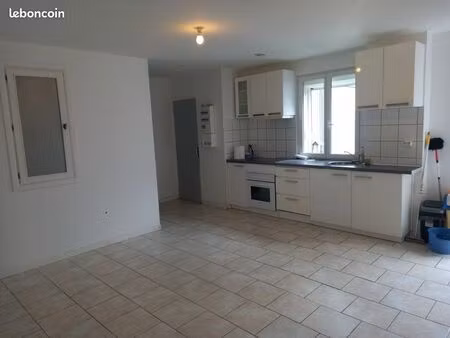 location appartement f3 situé au rdc à saint andré de l’eure