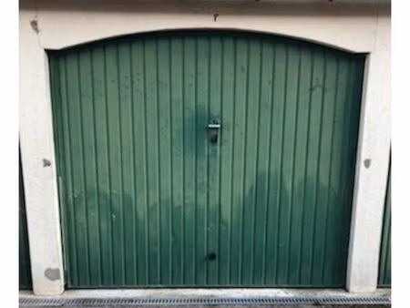 parking / box saint marcel 12m2