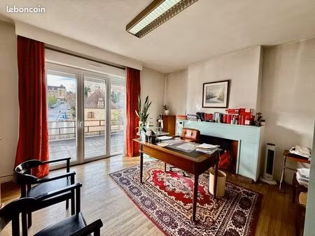 local de 156m2 à louer