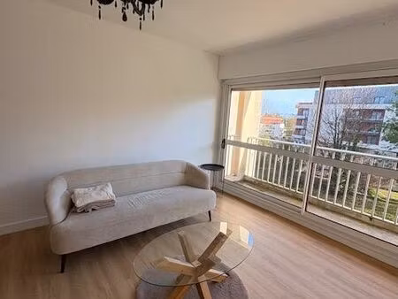 appartement saint brieuc   proche gare 2chambres refait a neuf