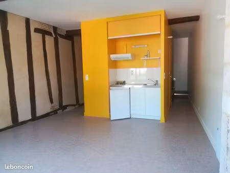 appartement etudiant jeune actif renové 36m2 vieux bergerac