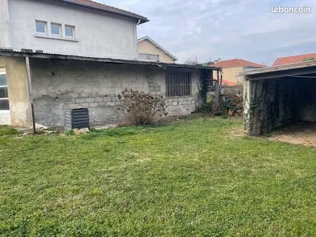 maison à rénover jardin garage