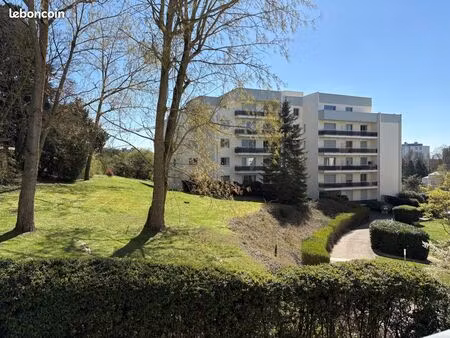 appartement 3 pièces 82 m²