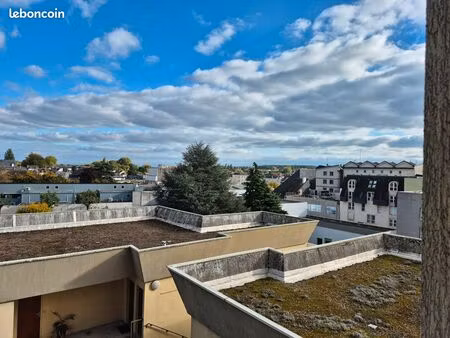 t4 - 100m2 - 3ème étage avec ascenseur - cave + parkingvierzon