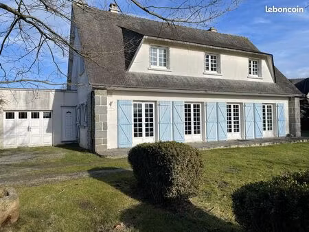 maison rénovée . 8 pièces . 173m²