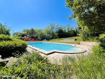 maison 6 pièces 146 m²