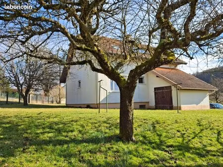 maison 5 pièces 104 m²