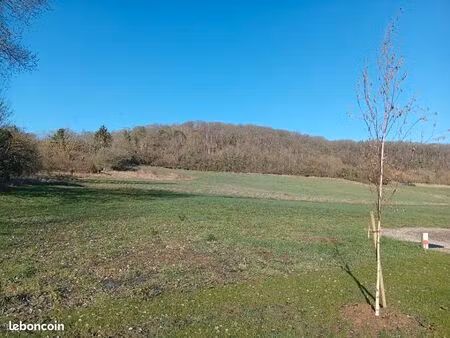 terrain 827 m² gravigny