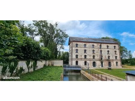moulin 11 pièces 800 m²