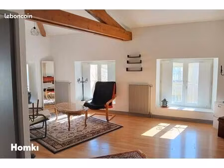 immeuble 46 pièces 966 m²