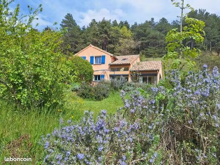 maison 8 pièces 153 m²