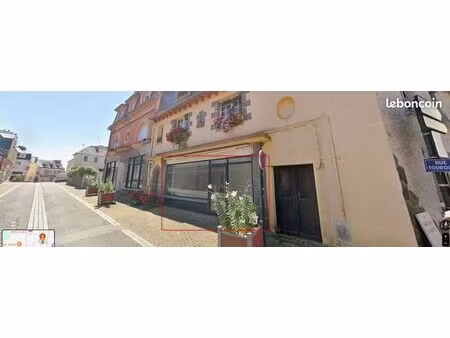 à louer – local commercial 25 m² – emplacement n°1 – centre-ville d’étables sur mer