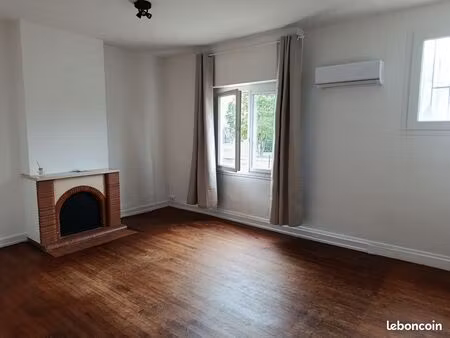 maison 3ch  bureau  121m2 plus garage et cave à 200m de la gare