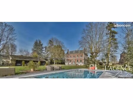 chateau 20 pièces 758 m²