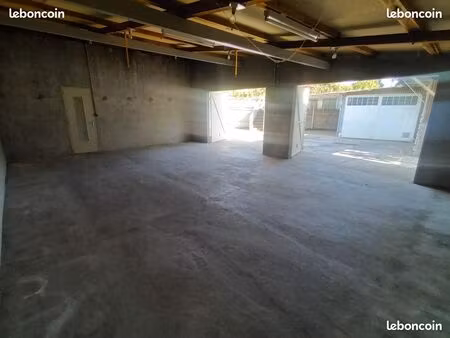 location entrepôt avec dépendances idéal artisan ou stockage sur livron