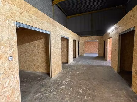 garage / box de stockage / garde meuble à louer