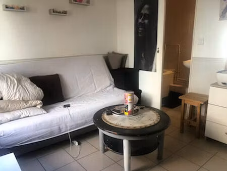 location appartement 1 pièce 23 m² à reims (51100)