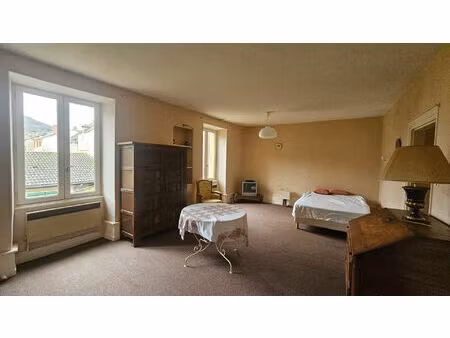 appartement a renover - coeur de village